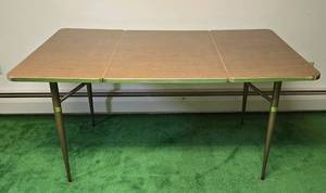 lot 61 image: Mid-Century Modern Drop-Leaf Laminated Table