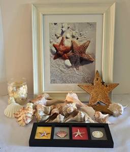 lot 319 image: Starfish Art, Natural Shells & More