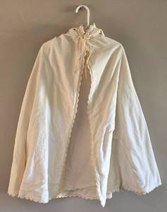 lot 347 image: Sweet Ivory Childs Cloak with Hood