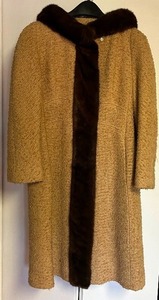 lot 75 image: Vintage Womens Coat with Fur Trim and Matching Small Fur Hat