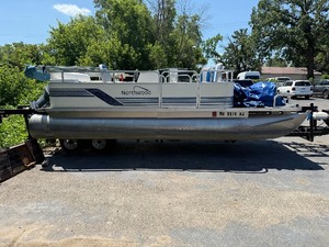 1999 Northwood 20ft Pontoon with 50hp Yamaha