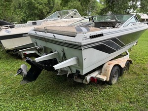 1986 Crestliner Rampage Boat and Trailer