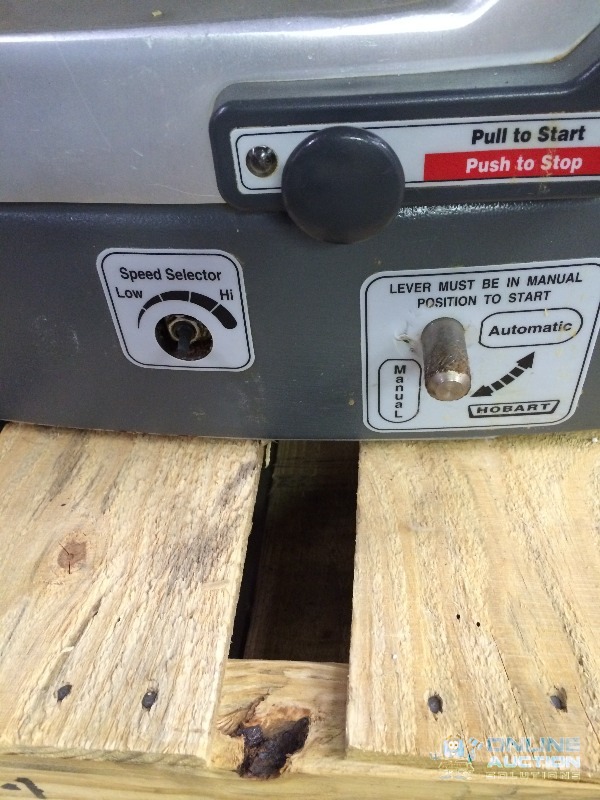 lot 17 image: Hobart Slicer Model 2900  works and complete