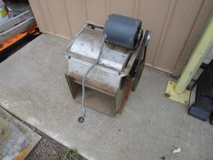 lot 11 image: Blower Fan