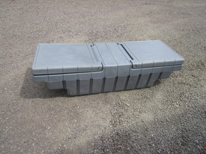 lot 15 image: Truck Tool Box