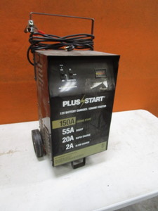 lot 78 image: Battery ChargerBooster