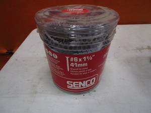 lot 135 image: 1,000 Senco #6 1 58 Auto Feed Drywall Screws
