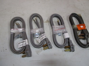 lot 136 image: (4) Appliance Chords