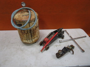 lot 173 image: Jack, Receiver Hitch, 4 Way Wrench, Air Tank