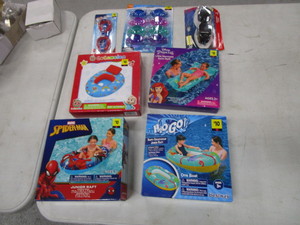 lot 288 image: Pool Rafts & Swim Goggles