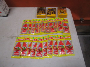 lot 311 image: Chargers & Air Fresheners