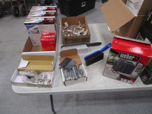 lot 312 image: Lot of Misc Items (see pics)