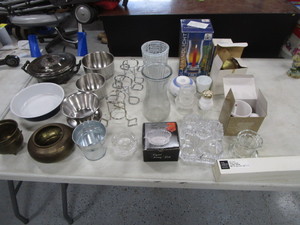 lot 324 image: Glass & Misc (see pics)