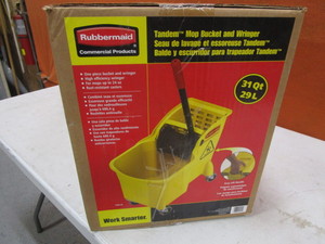 lot 412 image: Rubbermaid Mop Bucket