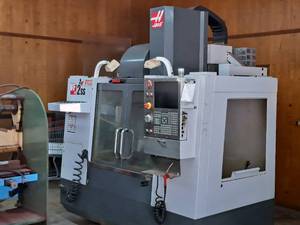 Haas VF-2SS 3-Phase CNC Machine, Coolant Tray