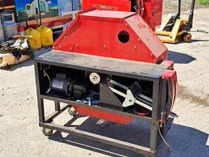 lot 43 image: First Pitch Rolling Baseball Pitching Machine Part  Prototype Model