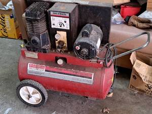 lot 32 image: Sanborn Magna Force 22-Gallon 9.8-SCFM 3-HP 120-PSI Portable Air Compressor M112B300-22