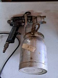 lot 217 image: Air Paint Spray Gun