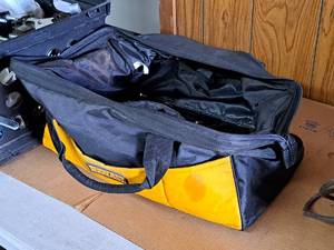 lot 233 image: DeWalt Tool Bag