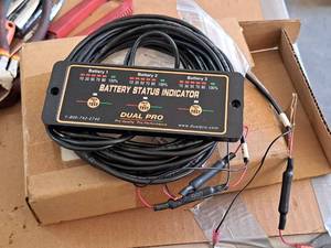 lot 262 image: Dual Pro Battery Status Indicator (in original packaging)