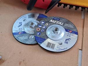 lot 270 image: Lot of (2) Norton 7 Metal Grinding Wheels