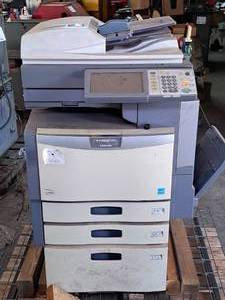 lot 38 image: Toshiba Studio 4520c Multifunctional Digital Color System Printer with Paper Deck FC-4520C