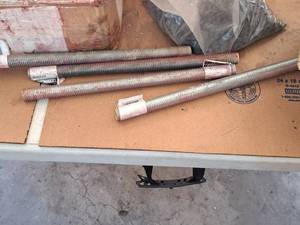 lot 352 image: Lot of (4) Threaded Rods