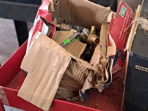 lot 357 image: Lot of (1 Box) Shut-Off Valves