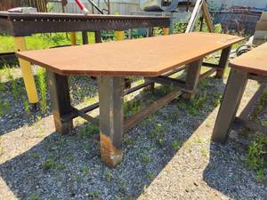 lot 140 image: 9 Metal Welding Table