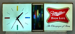 lot 7 image: Vintage Miller High Life Advertising Wall Clock