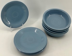lot 104 image: Set of 8 Fiestaware Ceramic Plates and Bowls in Periwinkle Blue