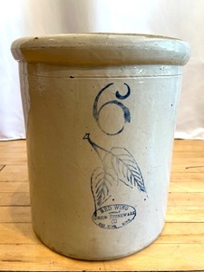 lot 42 image: Vintage Red Wing Union Stoneware Crock with Birch Leaves Design