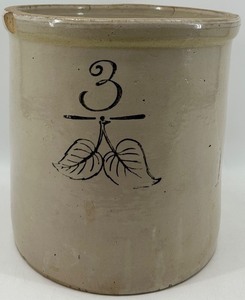 lot 140 image: Vintage Red Wing 3-Gallon Stoneware Crock with Elephant Ear Design