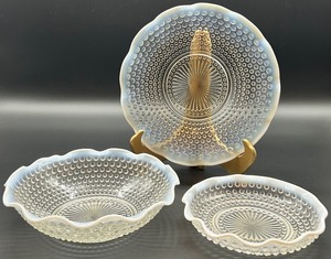 lot 147 image: Set of 3 Fenton Moonstone Hobnail Dishes