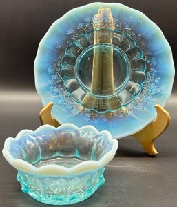 lot 149 image: Fenton Ice Blue Glass Plate and Bowl Set with Grape Motif