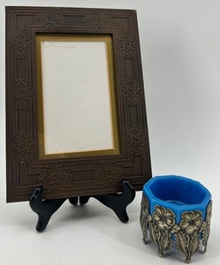 lot 231 image: Vintage Decorative Picture Frame and Blue Glass Candle Holder