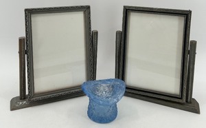 lot 246 image: Pair of Vintage Swing Frames Picture Frames & Decorative Blue Glass Top Hat