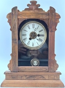 lot 372 image: Antique Wooden Mantel Clock with Intricate Carvings