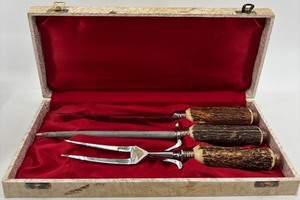 lot 407 image: Vintage 3-Piece Carving Set with Antler Handles in Case