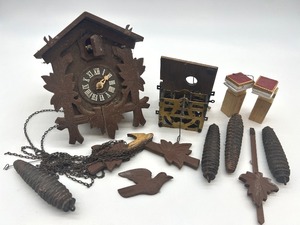lot 423 image: Vintage Black Forest Cuckoo Clock with Parts and Weights