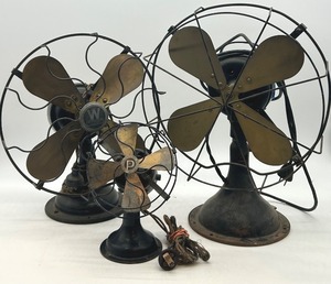 lot 430 image: Collection of 3 Antique Electric Desk Fans Westinghouse and Peerless FOR PARTS OR REPAIR