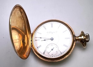 lot 355 image: Elgin 14K Gold Filled Engraved Hunter Case Pocket Watch