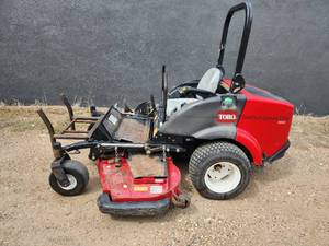 lot 7 image: Toro Groundsmaster 7200 72