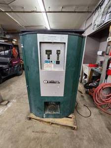 lot 18 image: Wittek Signature Golf Ball Dispenser Model # 74275-STK