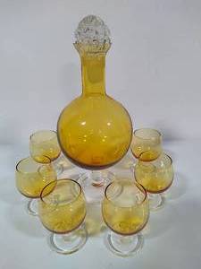 lot 30 image: Vintage Amber Glass Decanter wMatching Glasses