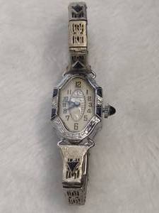 lot 52 image: Vintage Vanburen Gold Filled Watch