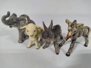 lot 100 image: Goebel Animal Figurines