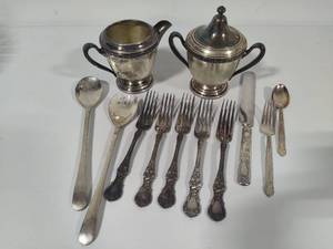 lot 101 image: Silver PlatedSilver on Copper Accessory Pieces