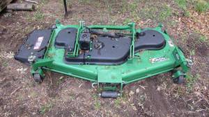 lot 1 image: John Deere Commercial 60 Mower Deck