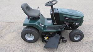 lot 55 image: Murray Riding Lawn Mower